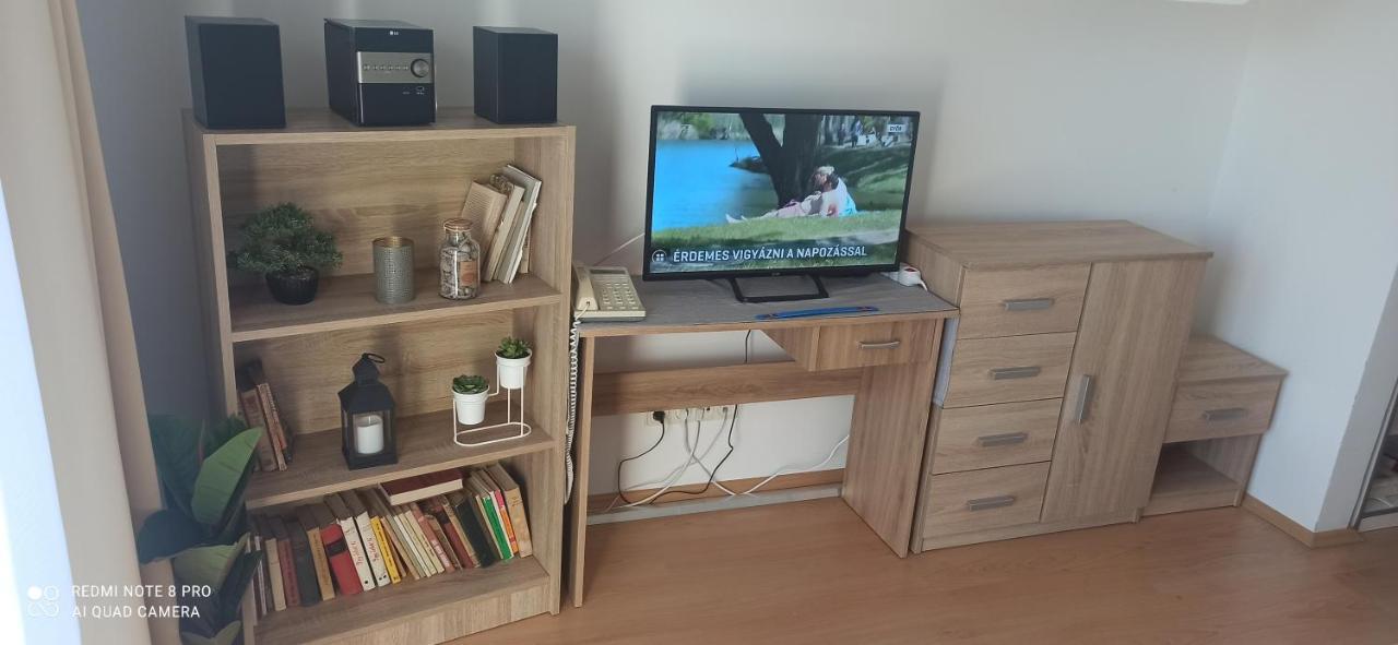 Sunshine 208 Apartman Balatonszarszo Luaran gambar