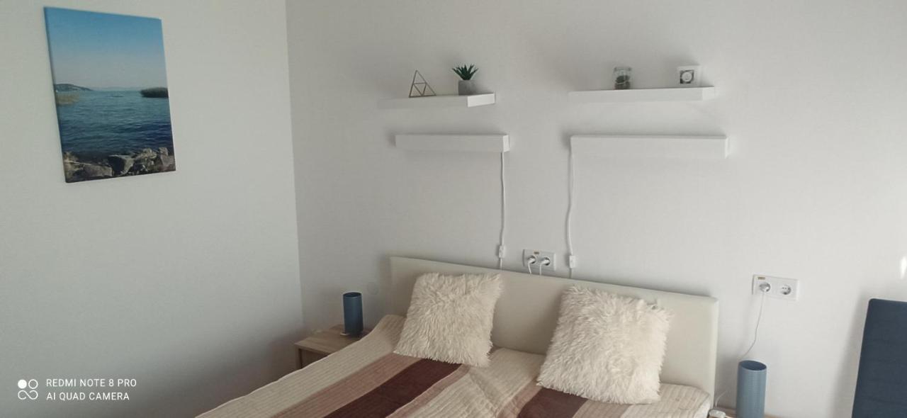 Sunshine 208 Apartman Balatonszarszo Luaran gambar